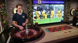 Studio Live Blackjack torpedo 4d dengan dealer profesional dan streaming multi-kamera